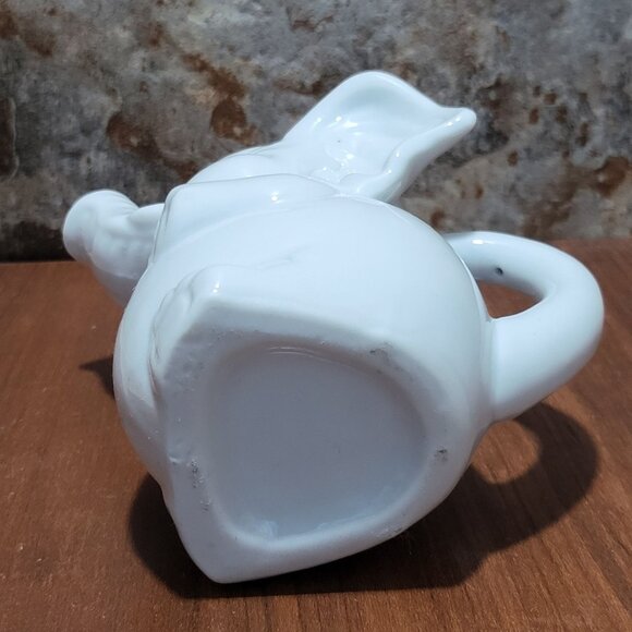 Vintage White Pottery Ceramic Elephant Creamer Pitcher - Picture 4 of 12
